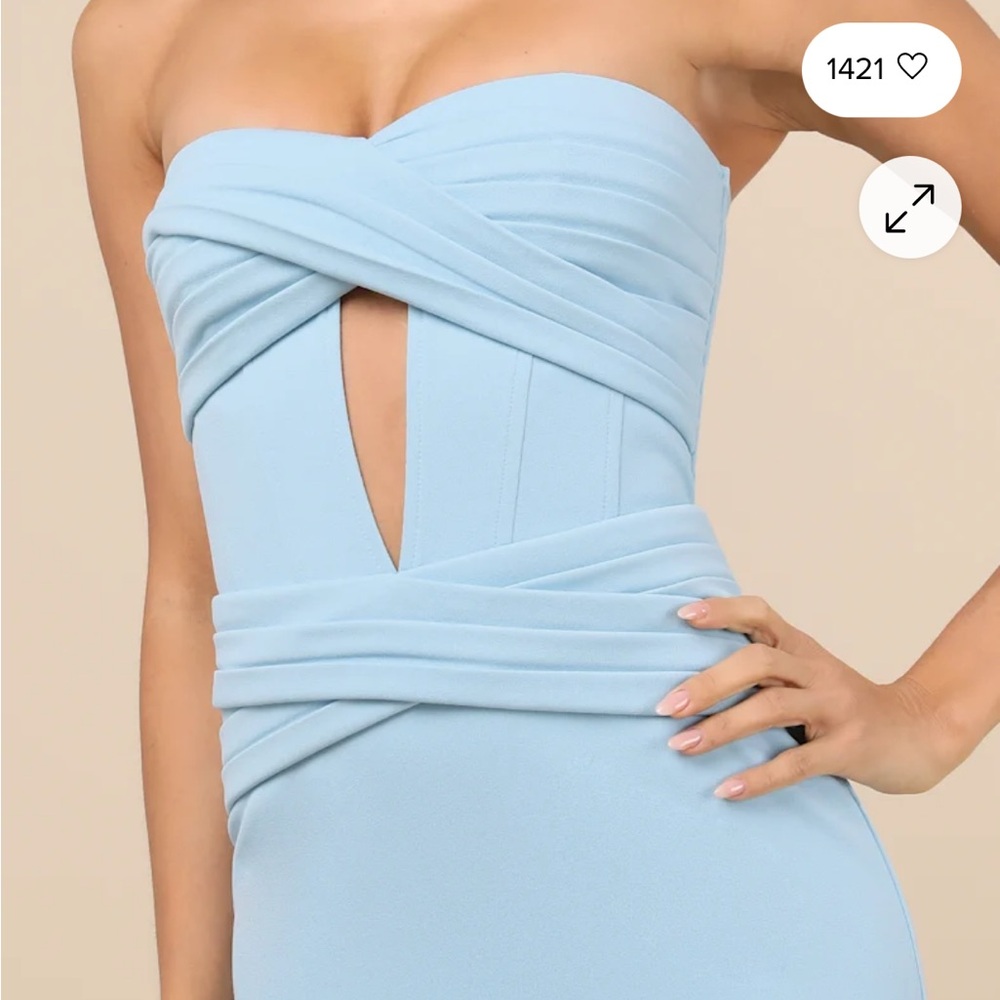 Elegant Blue Strapless Dress